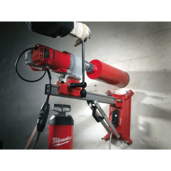 Masini de gaurit cu carota diamantata Milwaukee